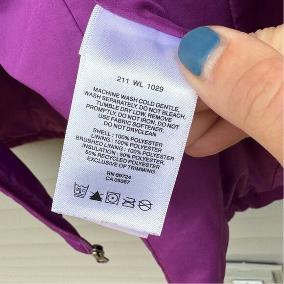 Columbia size M Purple Quilted Vest with Pockets and Faux Fur Sherpa Collar - Picture 12 of 12